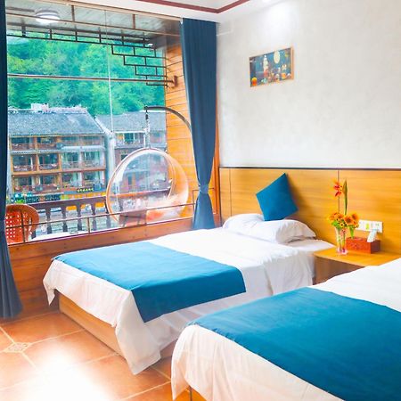 Fenghuang Memory Linjiang Inn Exterior foto
