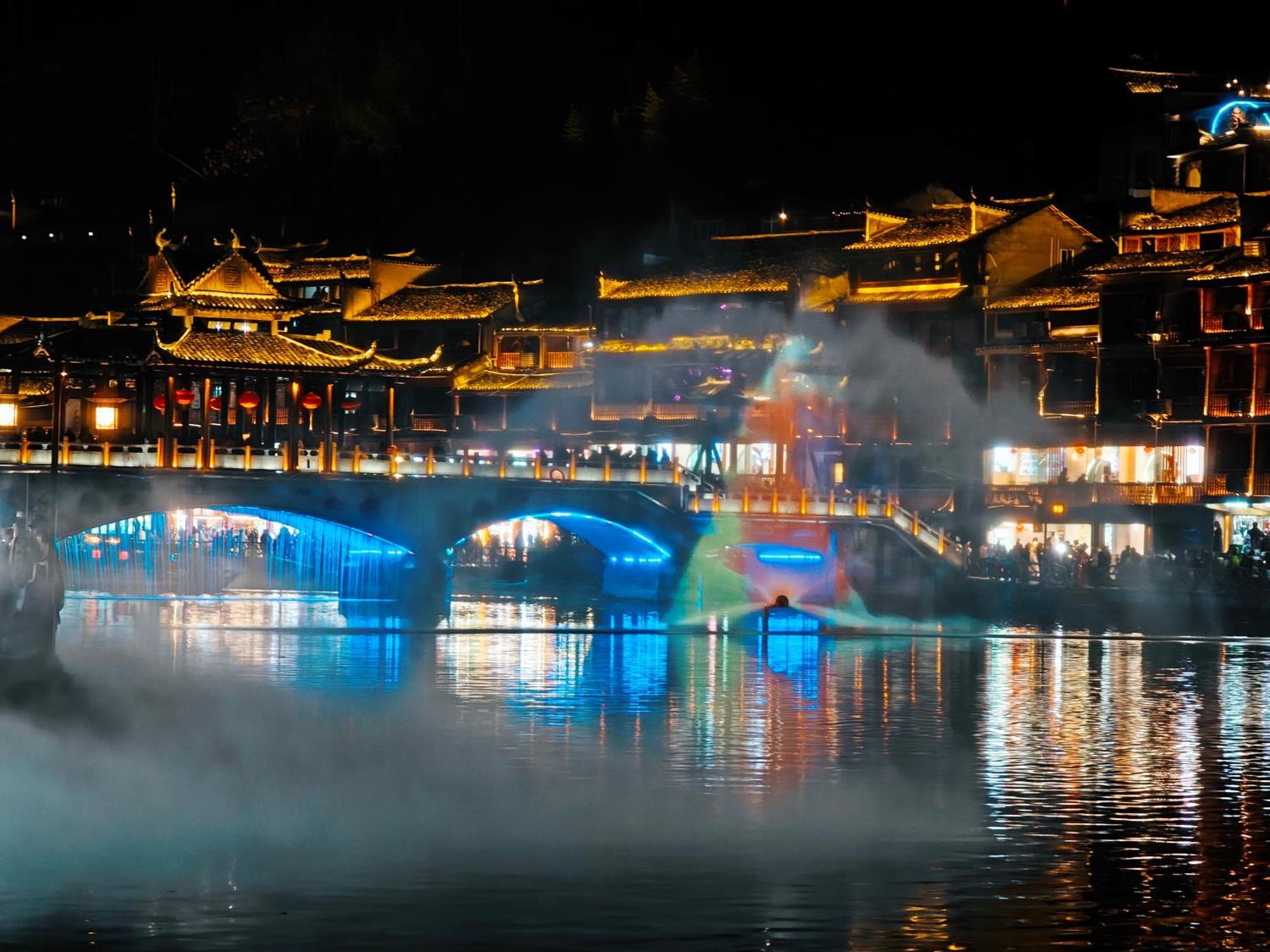 Fenghuang Memory Linjiang Inn Exterior foto